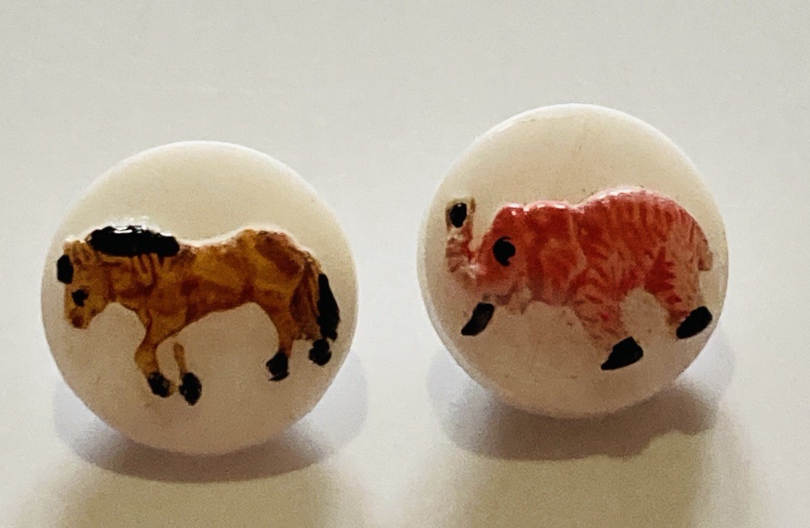 Set of 2 Animals VTG White Milk Glass Buttons Self Shank 1/2″ Horse Elephant