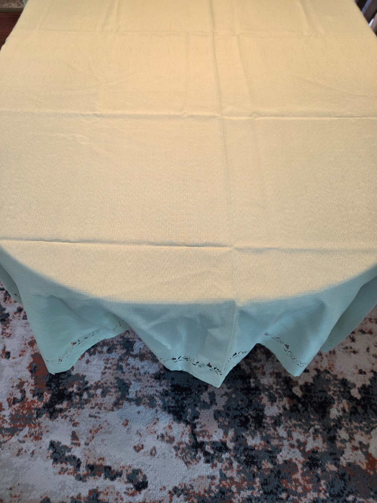Vintage 100% Polyester Spring Green Tablecloth 114″ x 60″ Floral CutWork