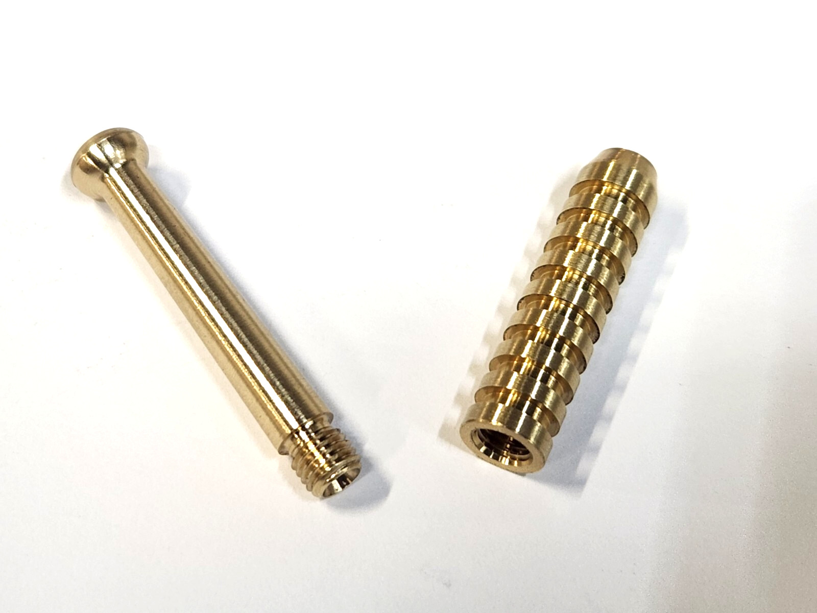 OLD SCHOOL SOLID BRASS METAL ONE HITTER PIPE DUGOUT BAT 3″ MADE IN USA !!