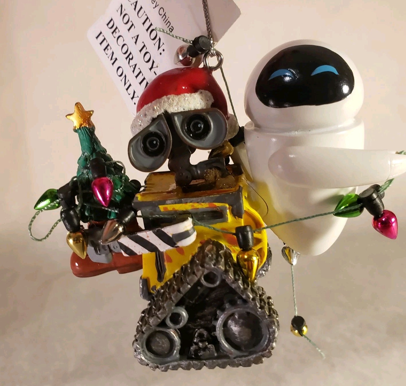 Disney Parks Ornament 2020 Wall*E & E.V.E. Santa Tangled Lights WallE & Eve READ