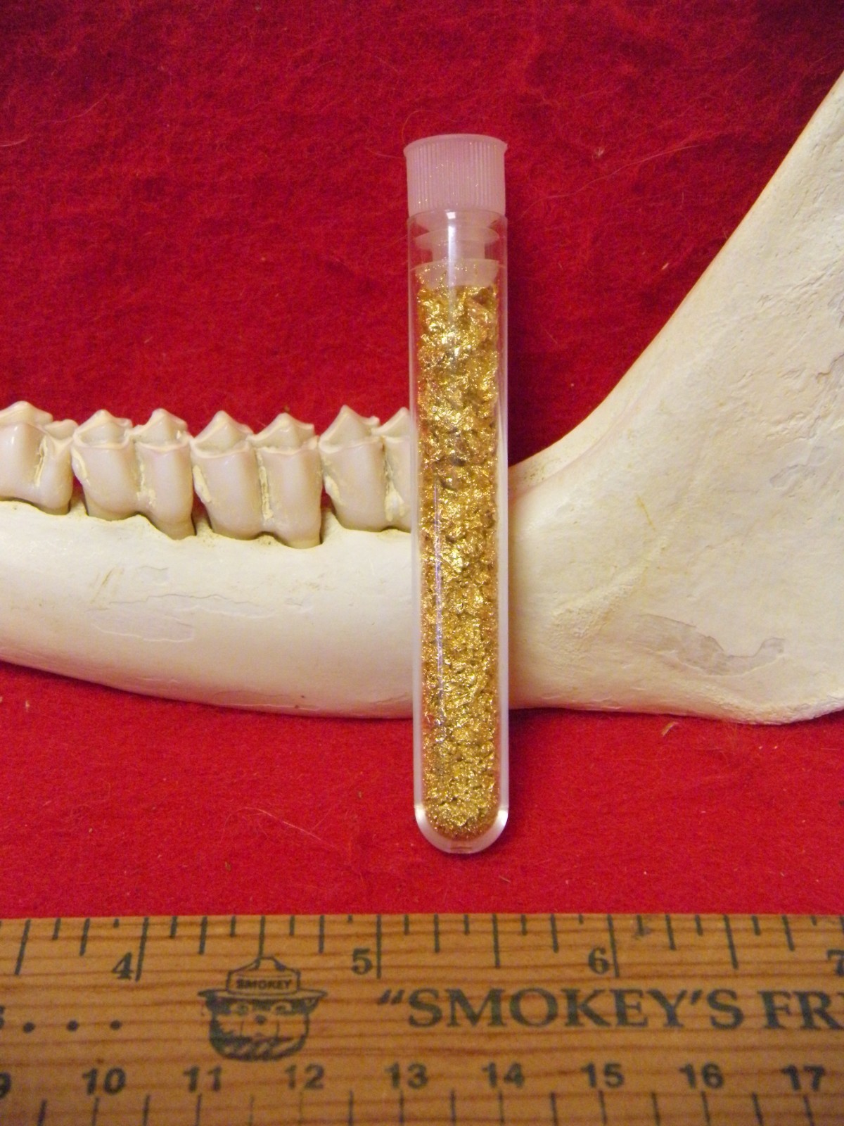 ALASKA YUKON GOLD FLAKES IN 2.50″ X .50″ VIAL – ALASKA YUKON GOLD FLAKES IN VIAL