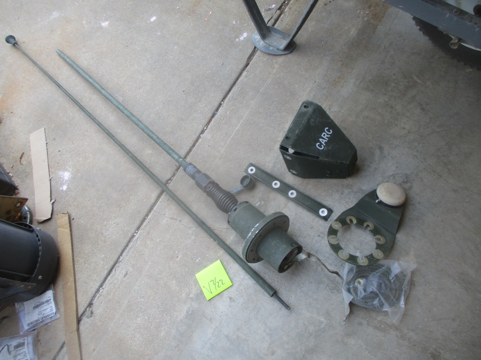 8.5′ Whip Antenna & Spring Base AS-3900/VRC, Mount, Rope, GPS, CORRECT for HMMWV