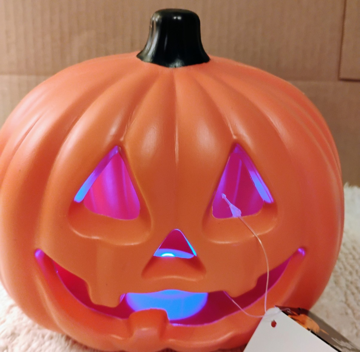 Battery Operated Color changing Plastic Pumpkin New w tags