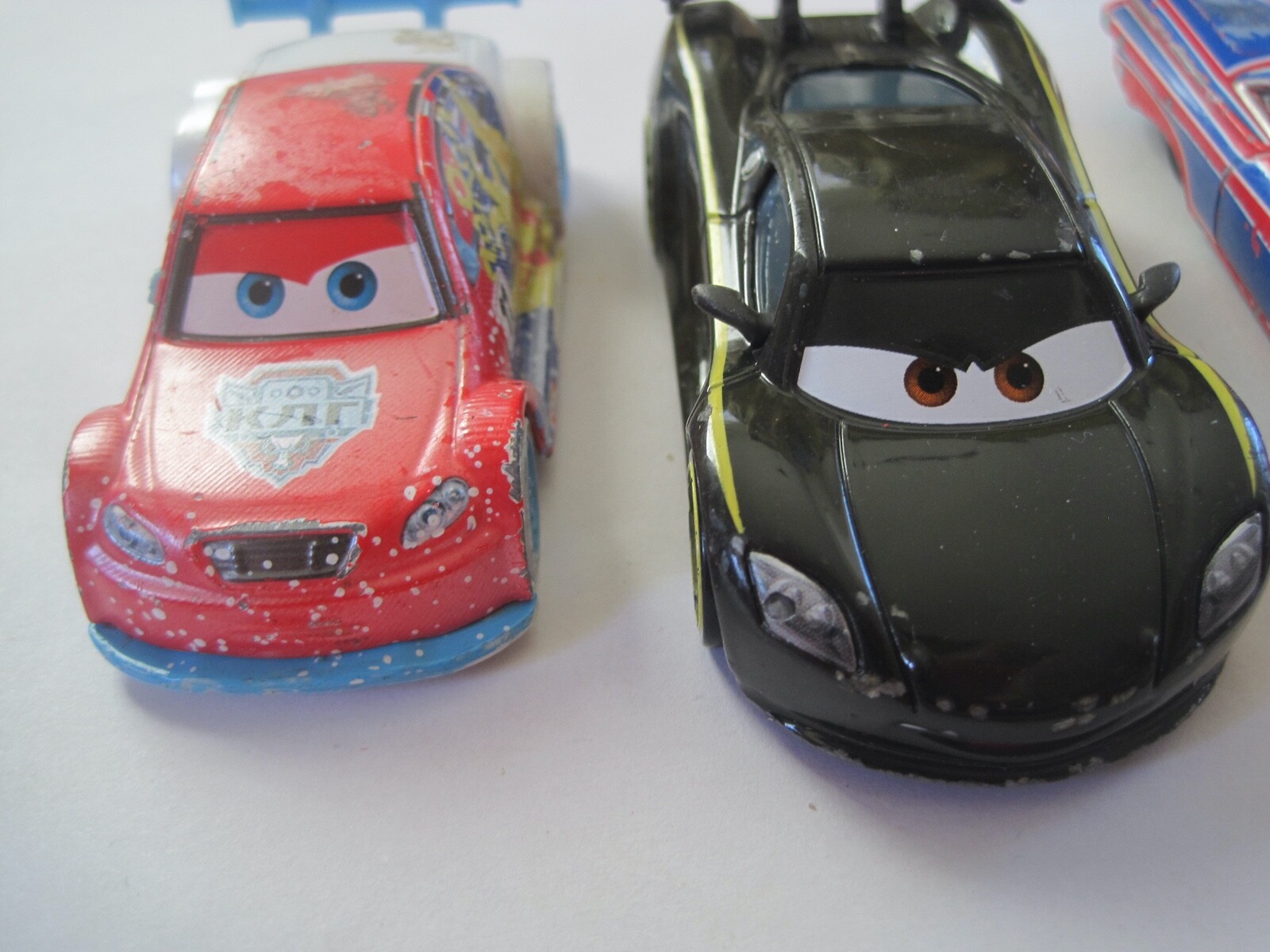 Pixar Cars Metal Red Yellow British Black #11 Lot 5