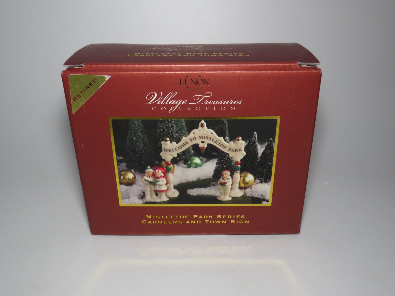 Carolers And Town Sign Lenox Village Treasures Mistletoe Park #6340228 – NIB