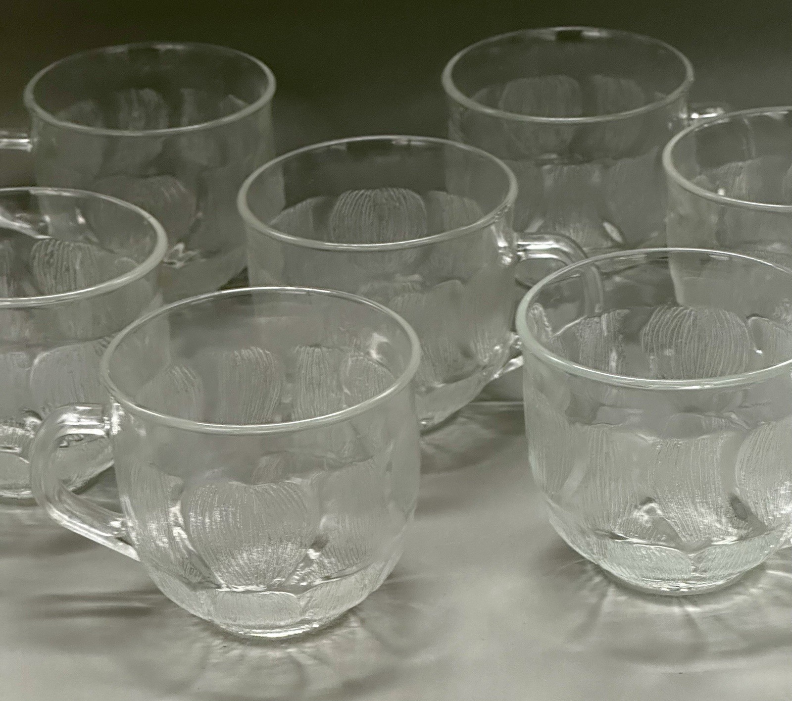 Arcoroc Fleur France 7 Glass Cups Embossed Petal Design for Punch/Tea/Coffee New