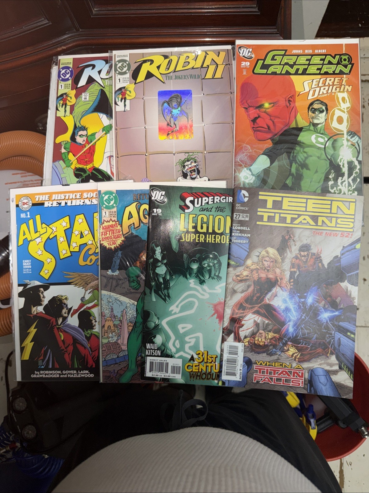 DC Comics (LOT OF 7) Modern Robin , Green Lantern , Supergirl, Teen Titans, Aqua