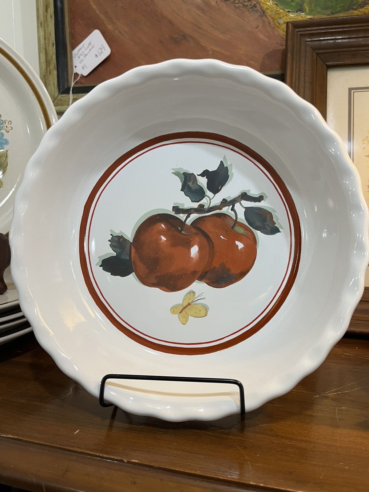 Apple Branch Pie plate made by Hallmark Red Lattice Pie Dish Excellent Condition