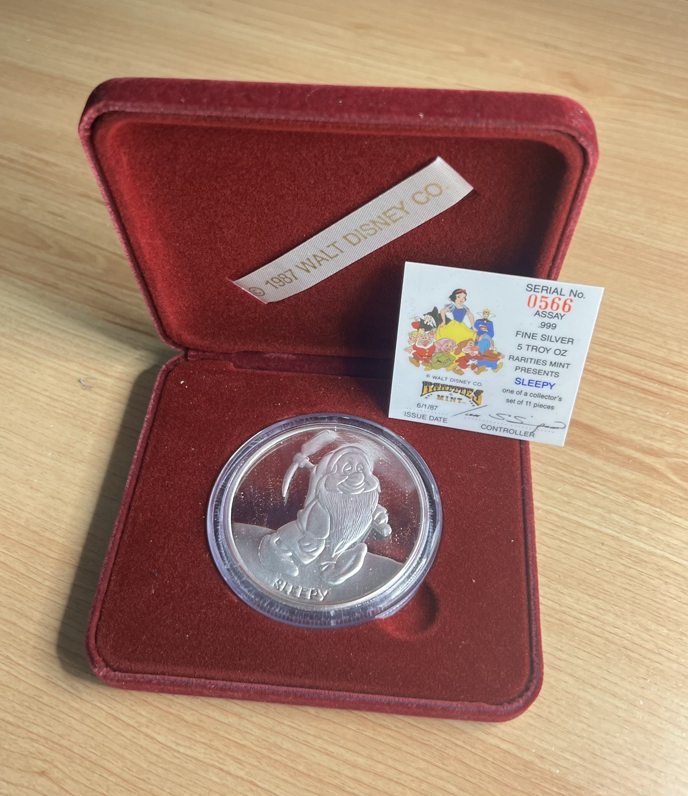 1987 Disney Sleepy Snow White 50th Anniversary .999 5oz Silver Coin (COA+Box)