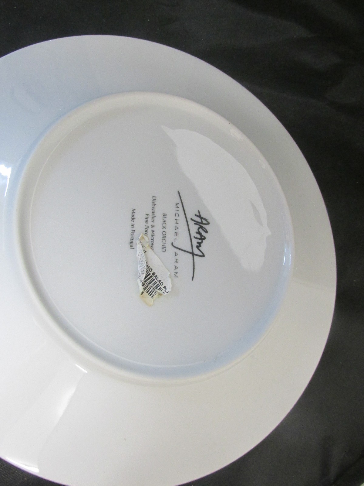 MICHAEL ARAM BLACK ORCHID ONE 8 3/4 IN SALAD PLATE ONE 4 IN HEIGHT MUG