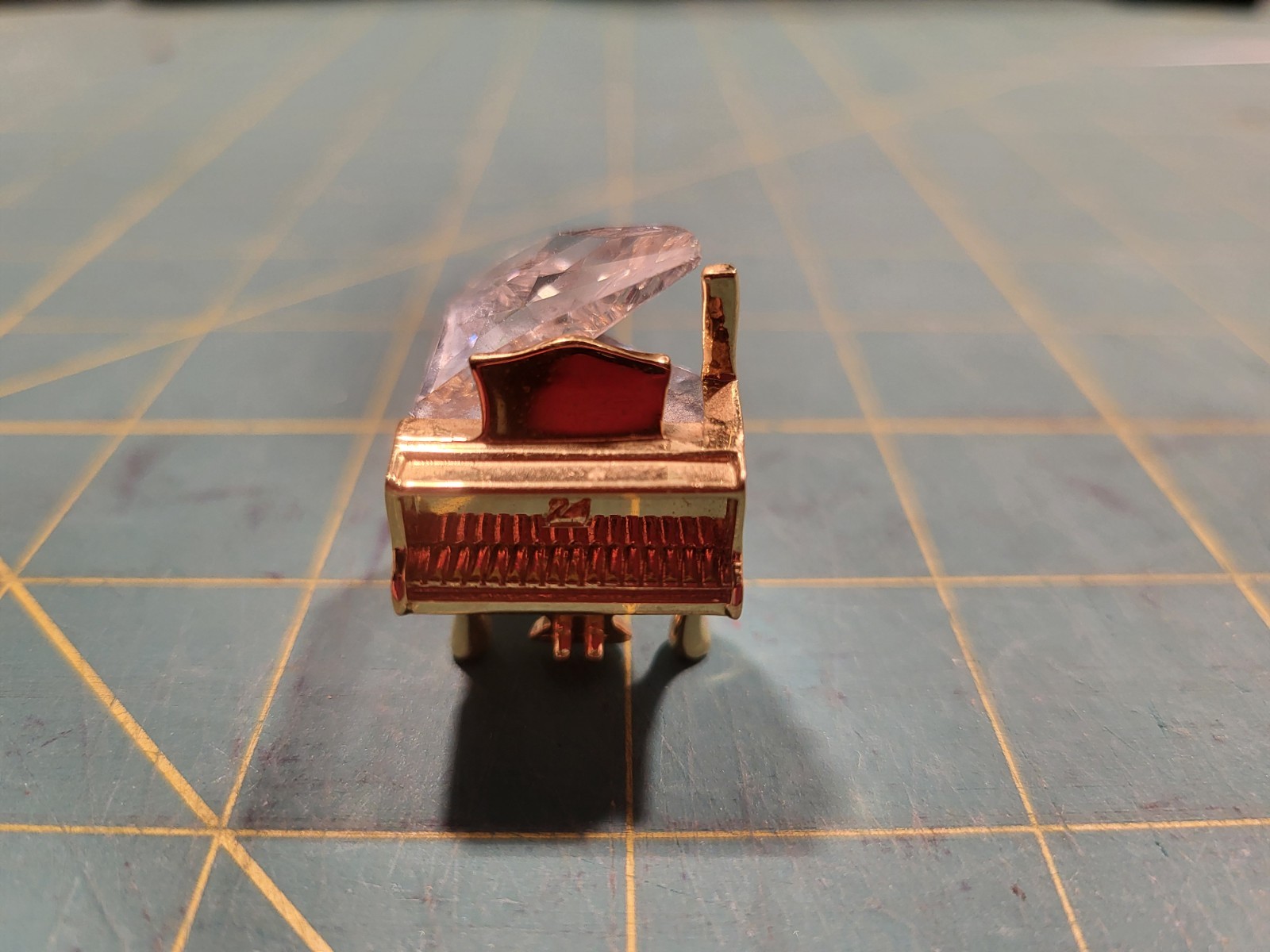 Swarovski Crystal Memories Moments Gold Baby Grand Piano 173368 RETIRED