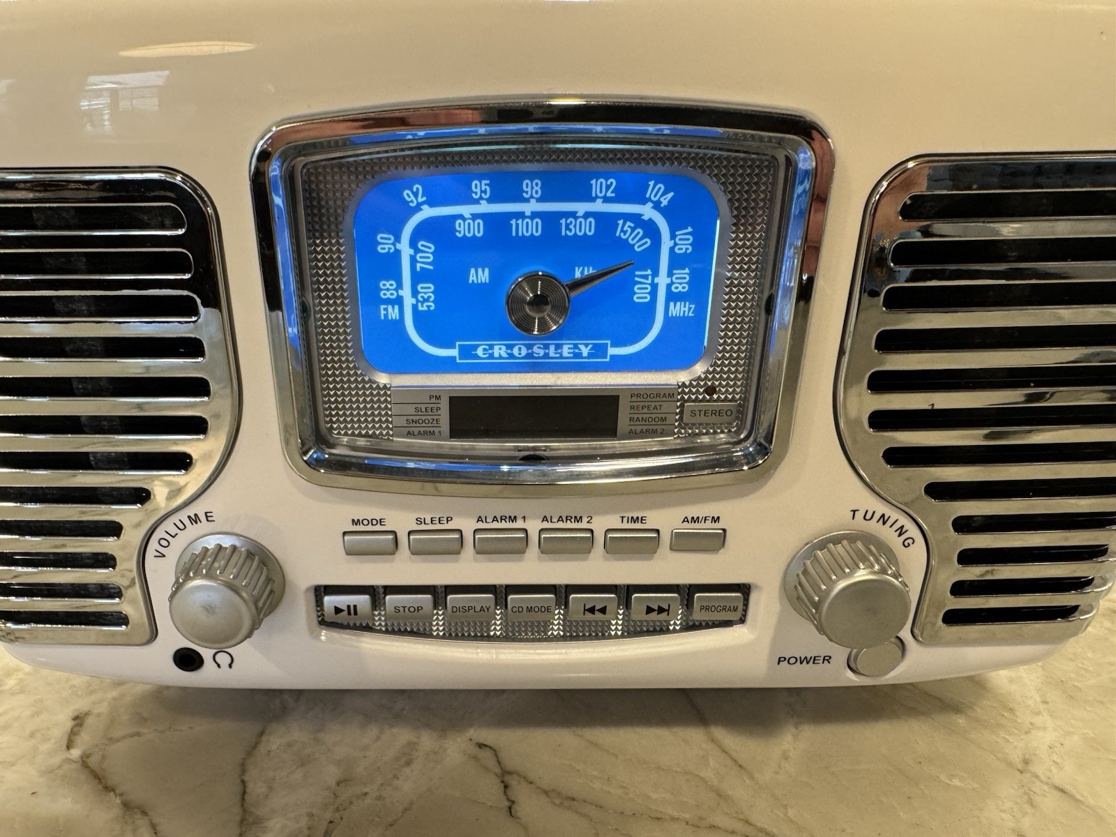 Crosley Corsair Radio with Bluetooth – White CR612B-WH