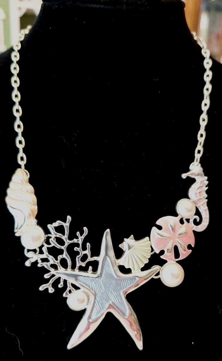 Vtg Beach Ocean Theme Necklaces Coral Beads Shells Silver Starfish Vacation