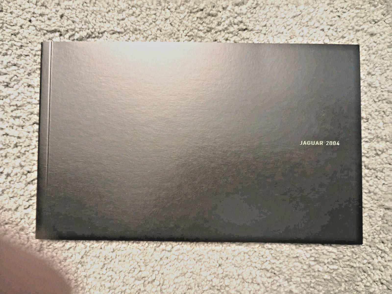 2004 Jaguar Sales Brochure, 30 page booklet showing all models Orignal