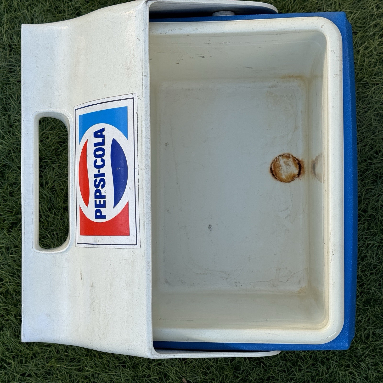 Pepsi Cola Igloo Cooler Vintage Molded Plastic Blue & White 12″ x 11″ x 7.5″
