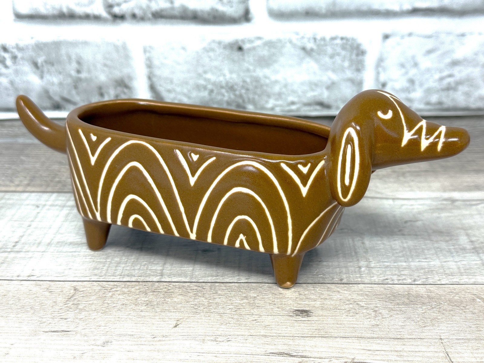 New Accent Decor Ceramic Dachshund Weiner Dog Small Planter Plant Pot Holder