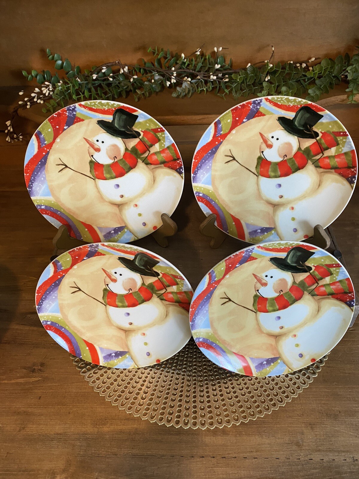 Set of 4 Snowman Christmas Winter Dessert Salad Appetizer Plates 7.5″ New in Box