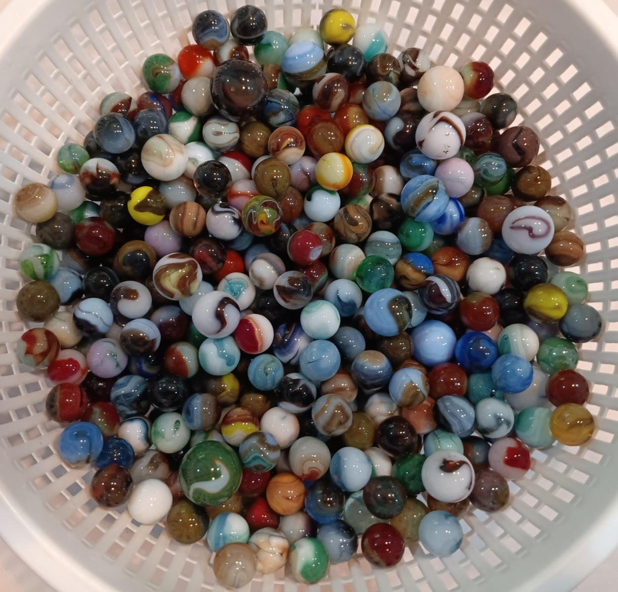 Vintage Jabo Marbles- Lot Of 30 Marbles – Many Colors, Swirls