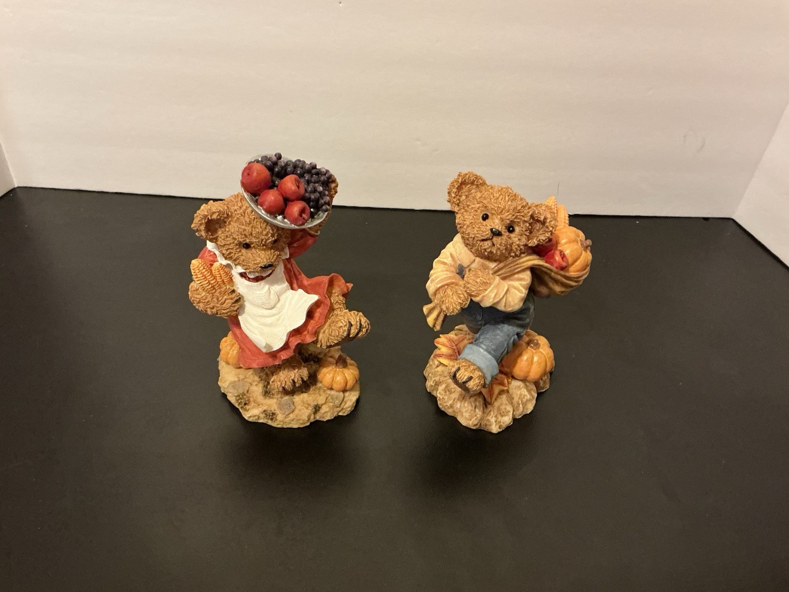 Home Interiors 2002 Fall Harvest Bears Figures Set/2 Never Displayed but No Box
