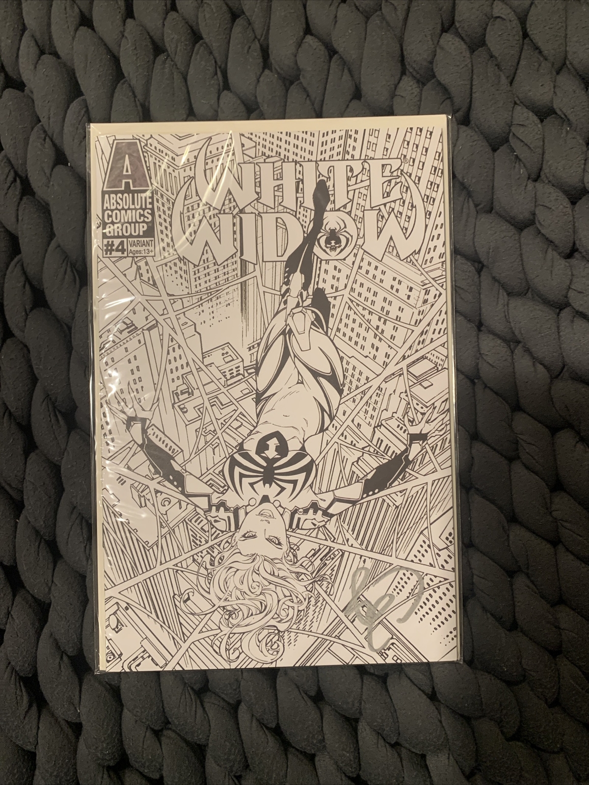 White Widow #4 “Bloodlines” Cosplay Gallery Randy Green Sketch Powell Sig w/ COA