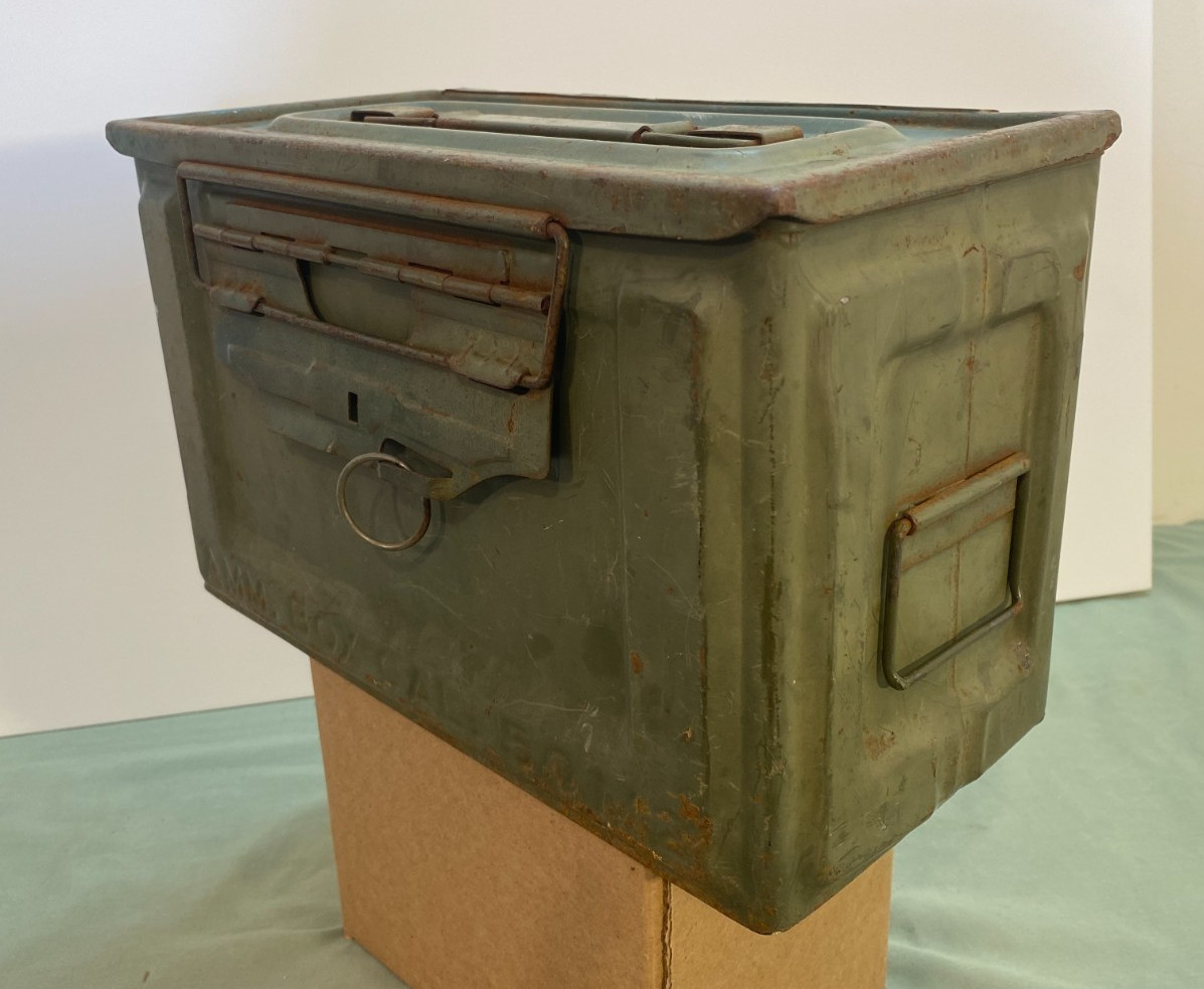 ORIGINAL WW ll U.S. ARMY 50 CAL. M2 AMMO CAN BOX ‘MA DUECE’ TBC SIDE OPEN PATINA