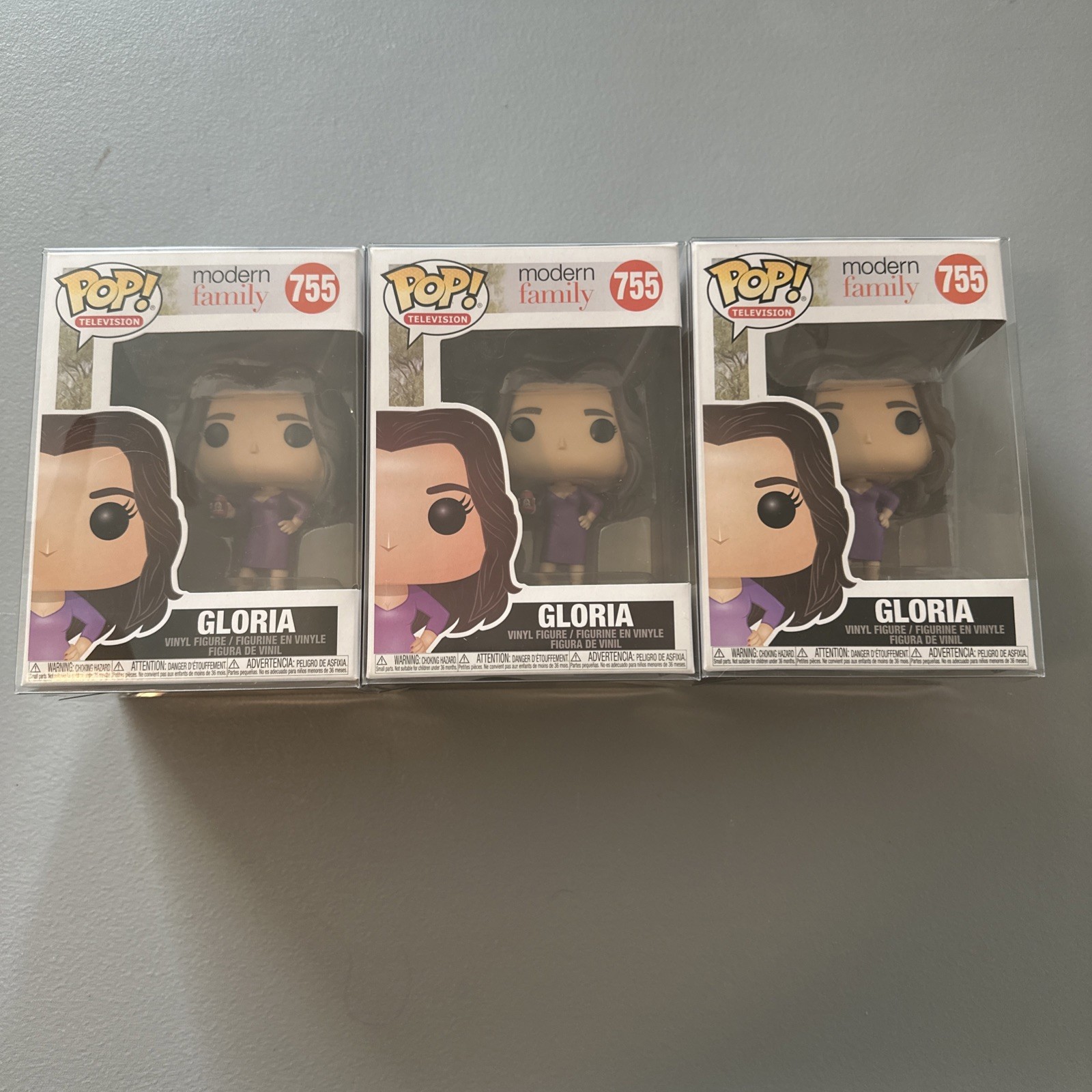 Funko Pop! Vinyl Gloria #755 TV Series Modern Family Purple Dress pop protector
