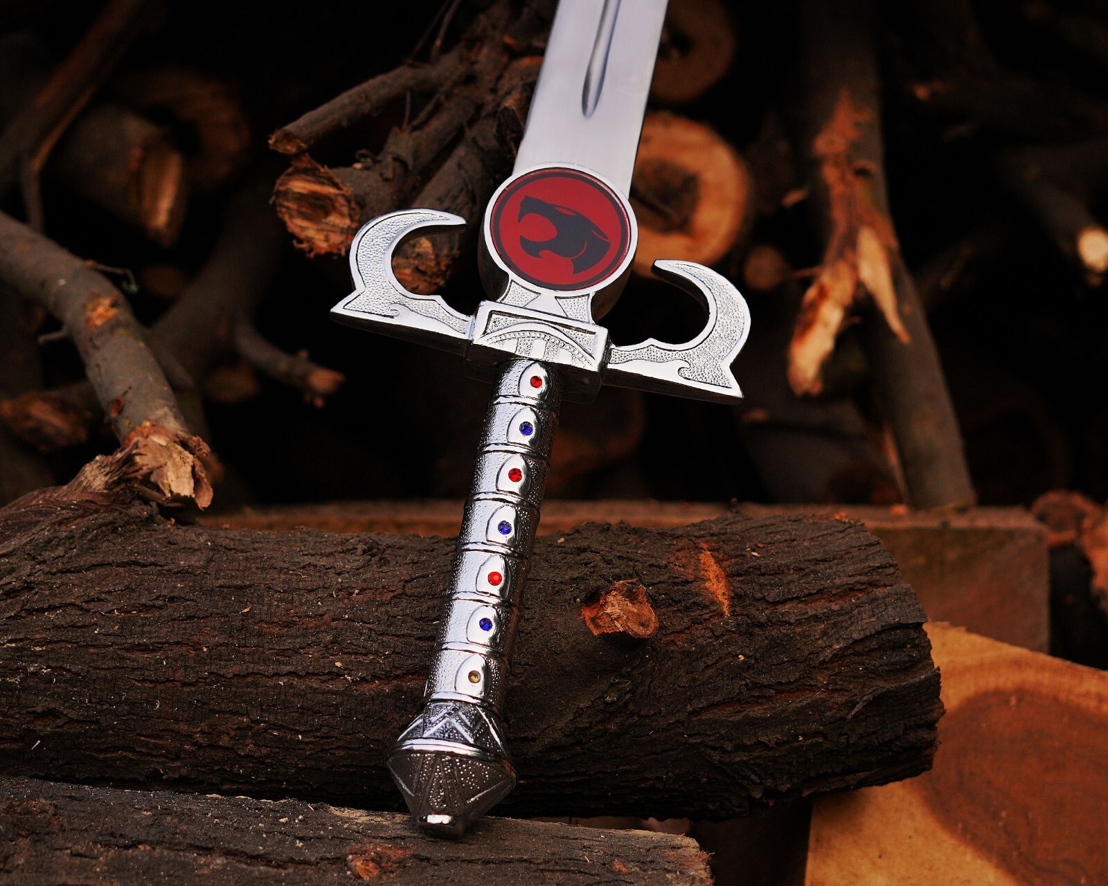 Factory Entertainment Thundercats Sword of Omens Limited Edition Prop Replica