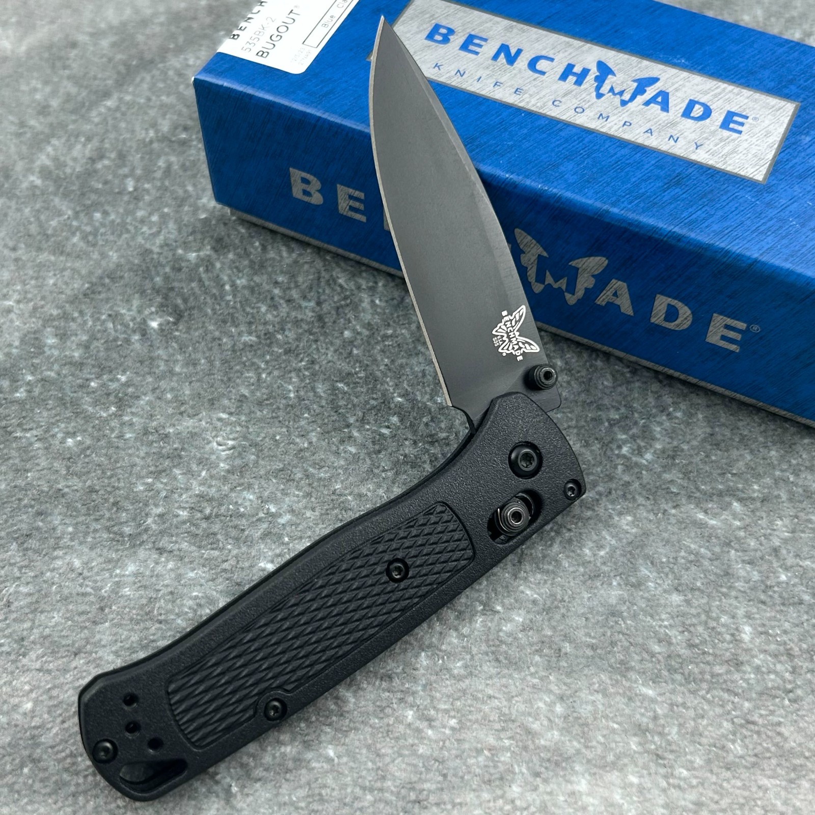 Benchmade-Knives Bugout-(535BK-2) Black CF-Elite Handle CPM-S30V-Steel Knives