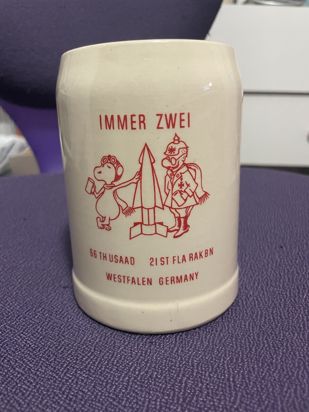 V-RARE SNOOPY & THE RED BARON MILITARY BASE IMMER ZWEI 66 TH USAAD GERMANY STEIN