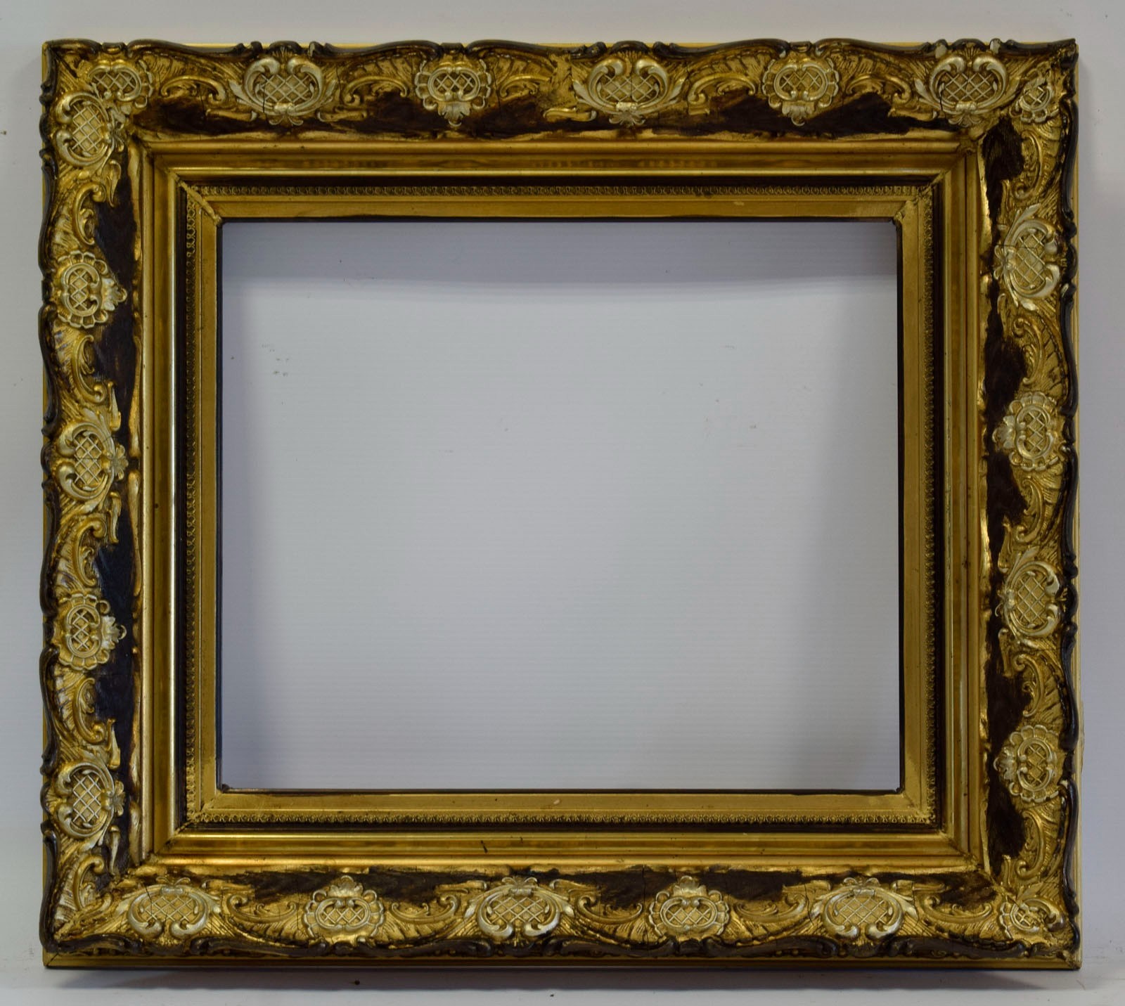 Circa 1900. Old frame, original condition, slightly overpainted: 14.8 x 12.4 in