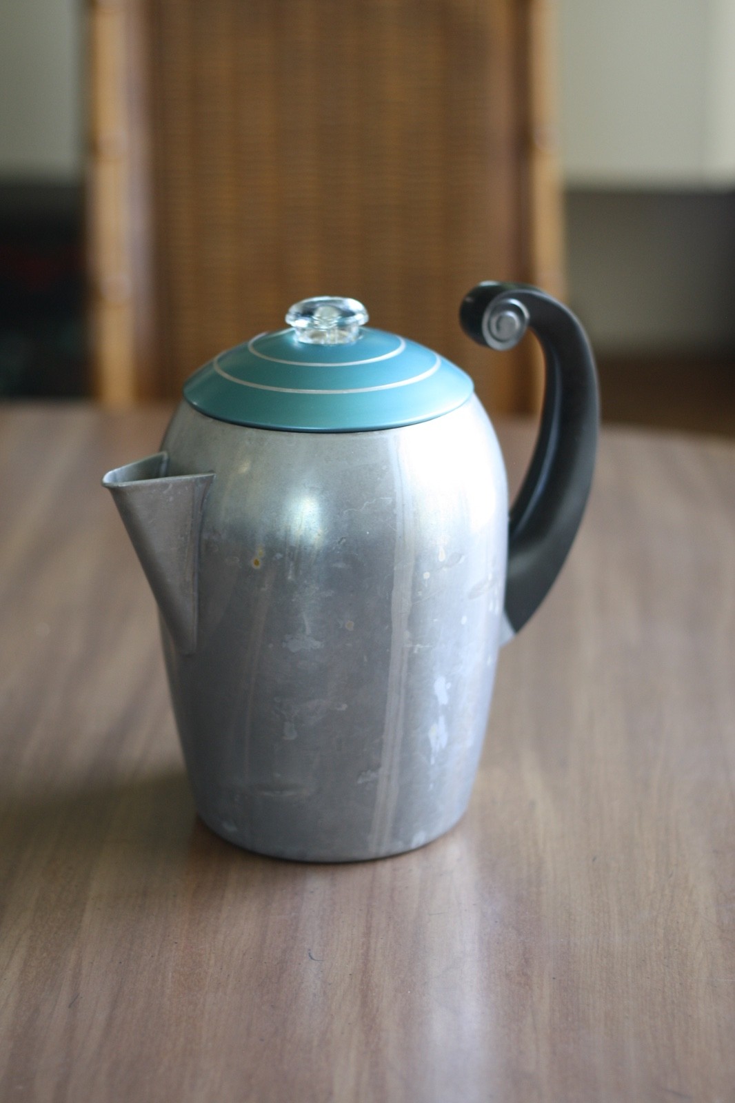 Vintage Wear-Ever Hallite Coffee Percolator with Glass Top – Classic Mid Century