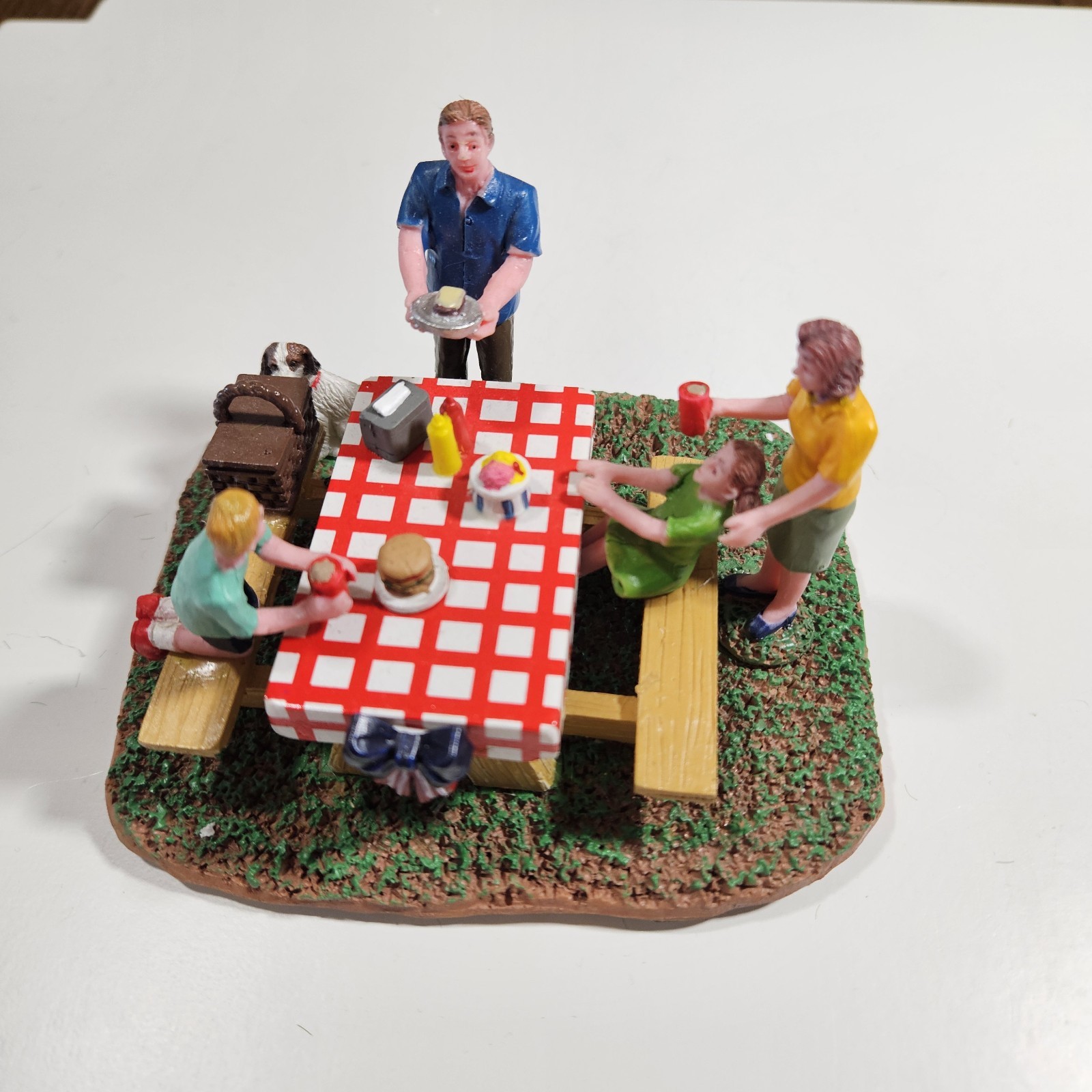 Lemax 4th of July Table Picnic Table + Box RETIRED in 2019, Summer Americana
