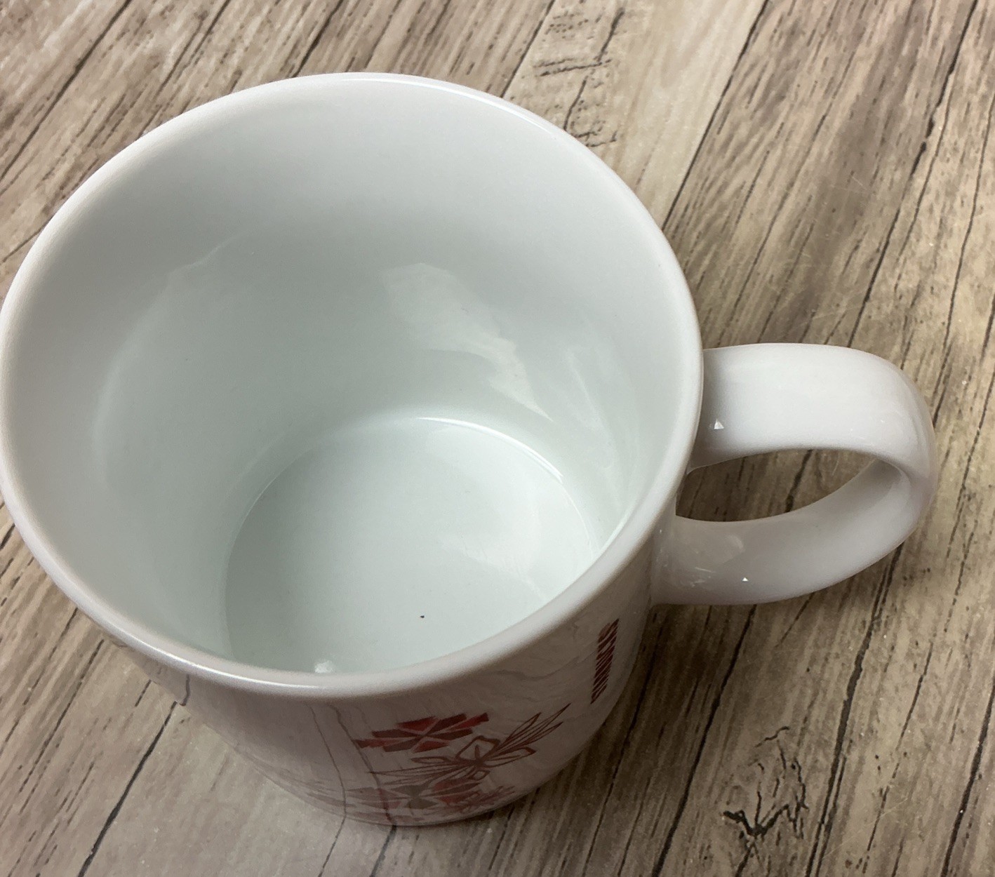 Starbucks Red Tan White Christmas Snowflake Poinsettia Mug 12 oz.