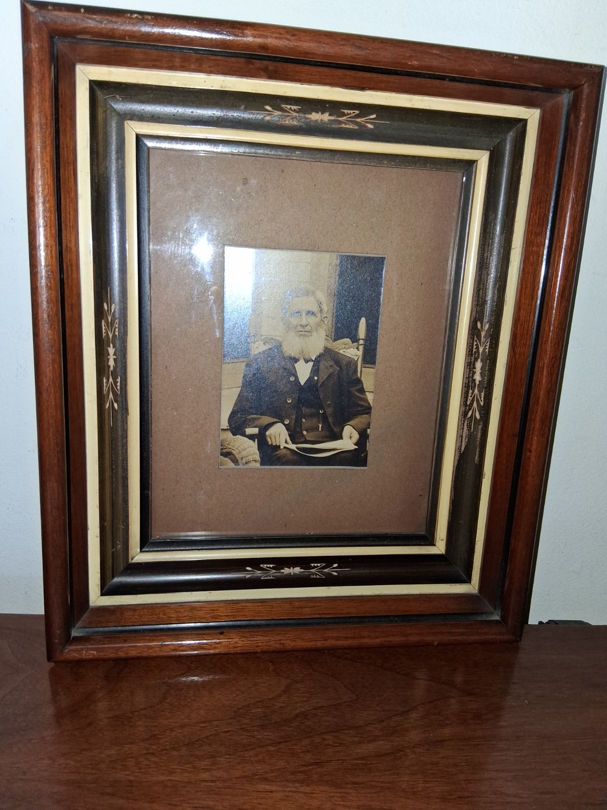 Antique Victorian Shadow Box Frame. Walnut And Gesso