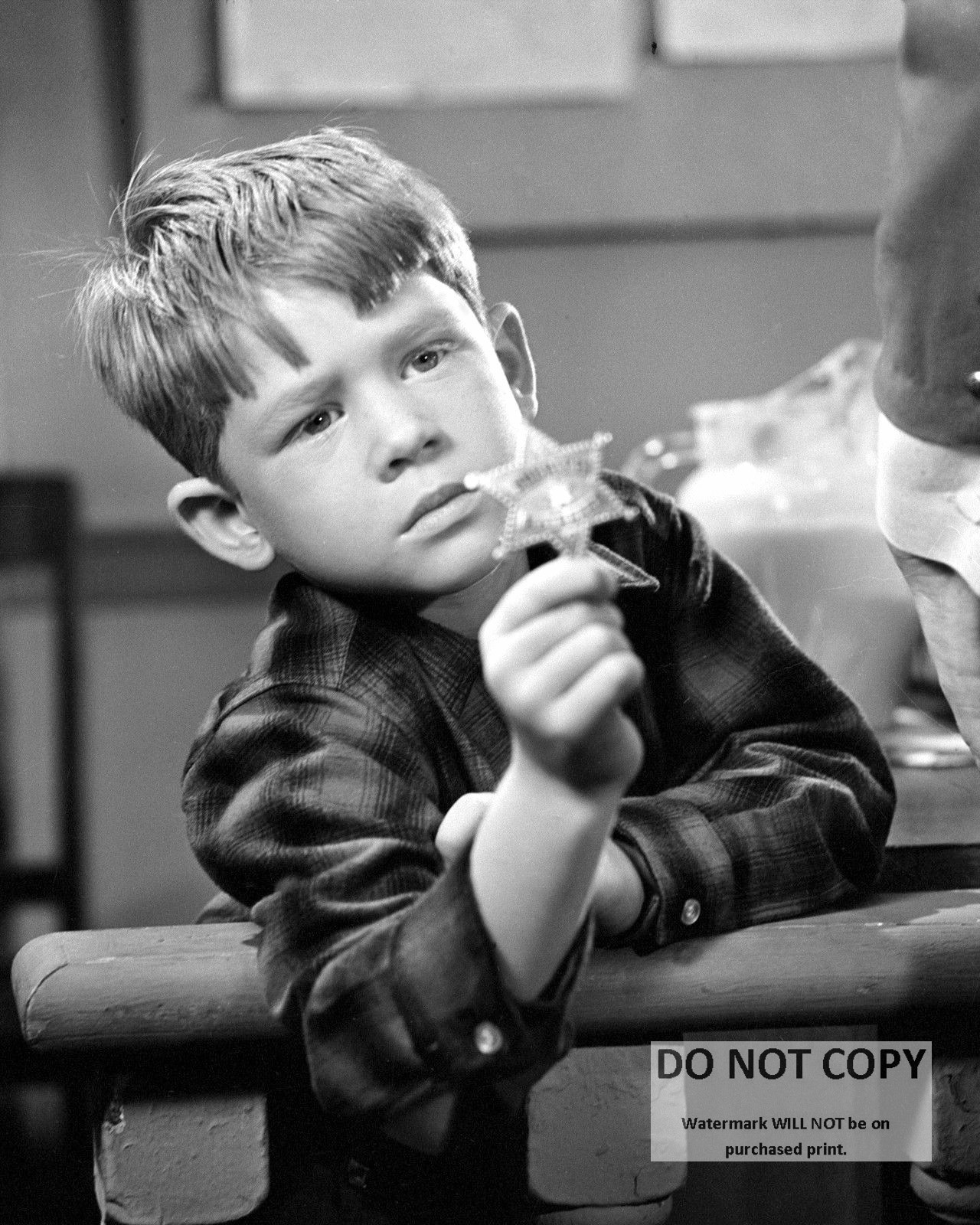 RON HOWARD AS “OPIE” IN “THE ANDY GRIFFITH SHOW” – 8X10 PUBLICITY PHOTO (CC-769)