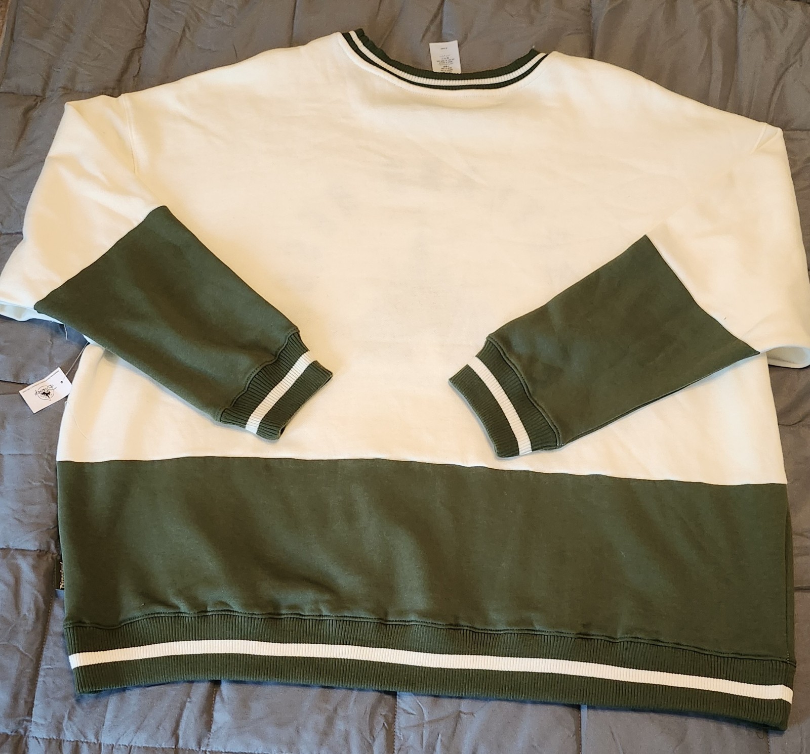 NWT ParkExclusive Walt Disney World Sweater XL Green White Castle 1971 Christmas