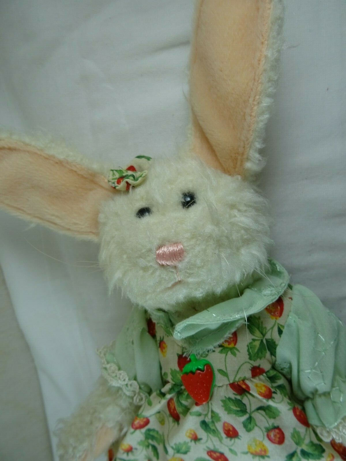 Hugfun Int’l Inc. 2001 Bunny Rabbit Posable Plush Strawberry Outfit