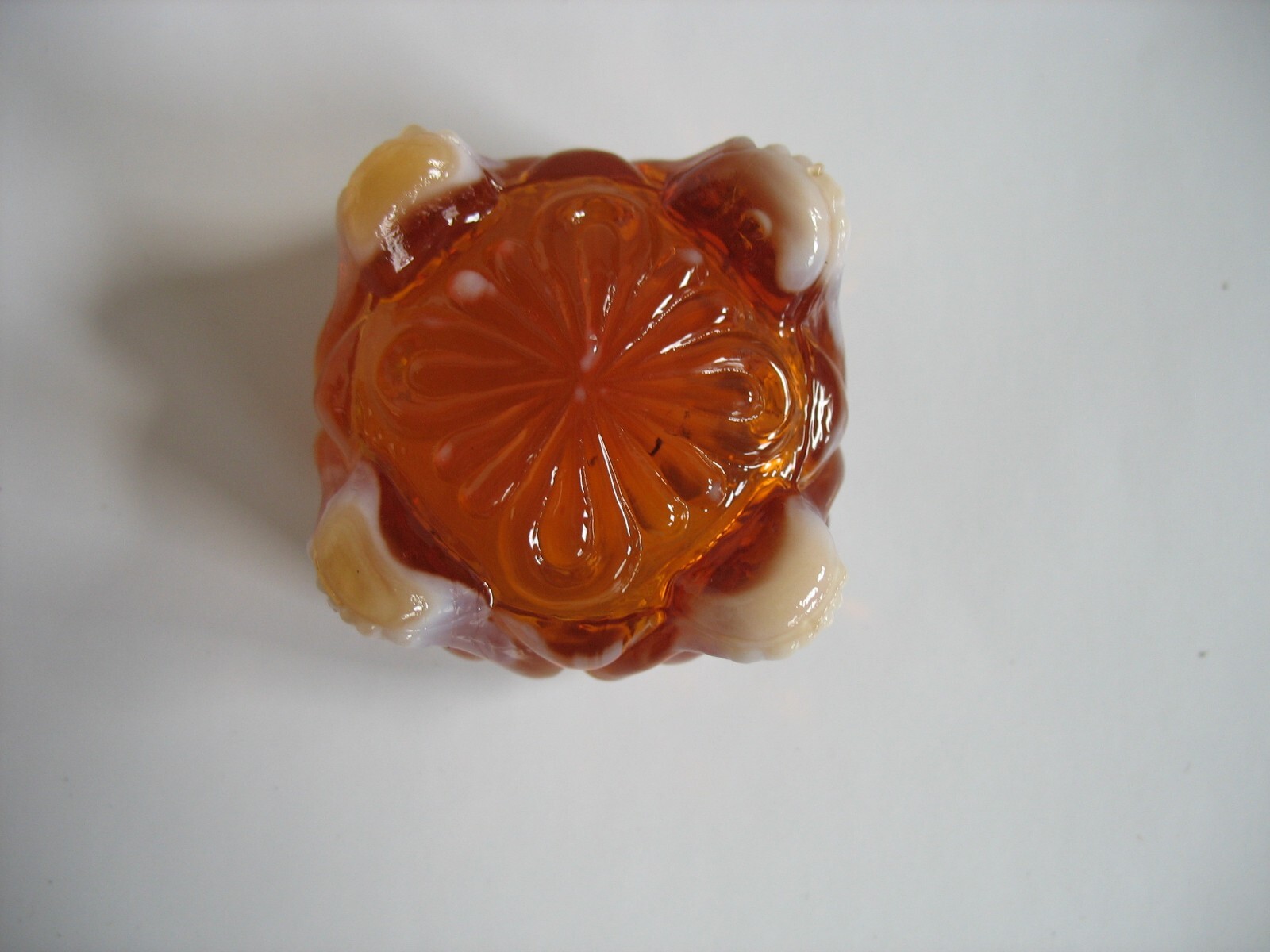 Summit art glass Caprice open salt shell design 1984-2005