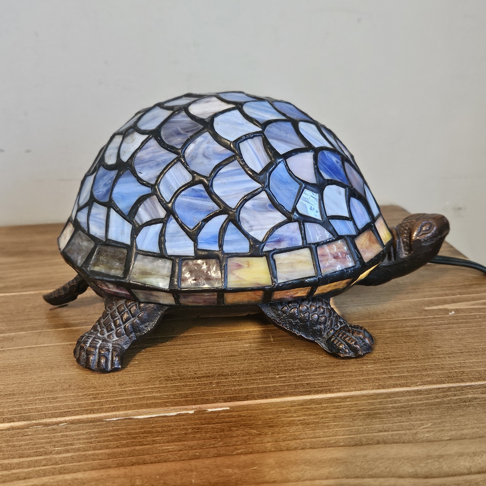 Vintage Tiffany Style Stained Glass Turtle Portable Table Lamp Purple Tortoise