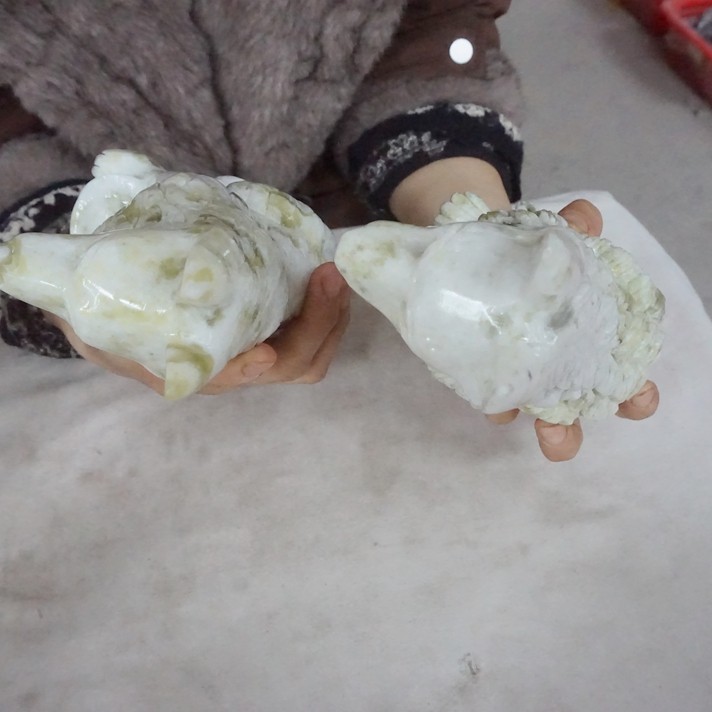 19.4LB 5Pcs Natural Serpentine Jade Xiuyu Crystal Wolf Carved Liaoning China