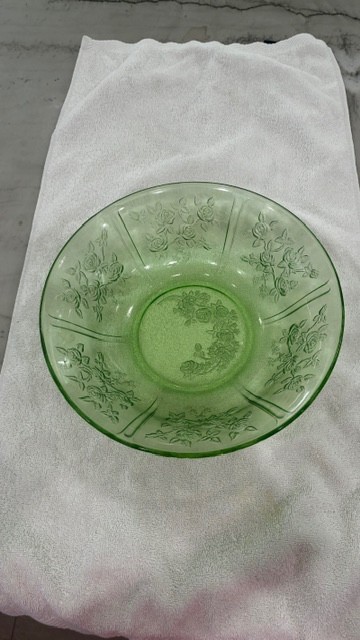 Vintage Depression glass bowl – Federal Glass Co “Cabbage Rose” green 10″ bowl