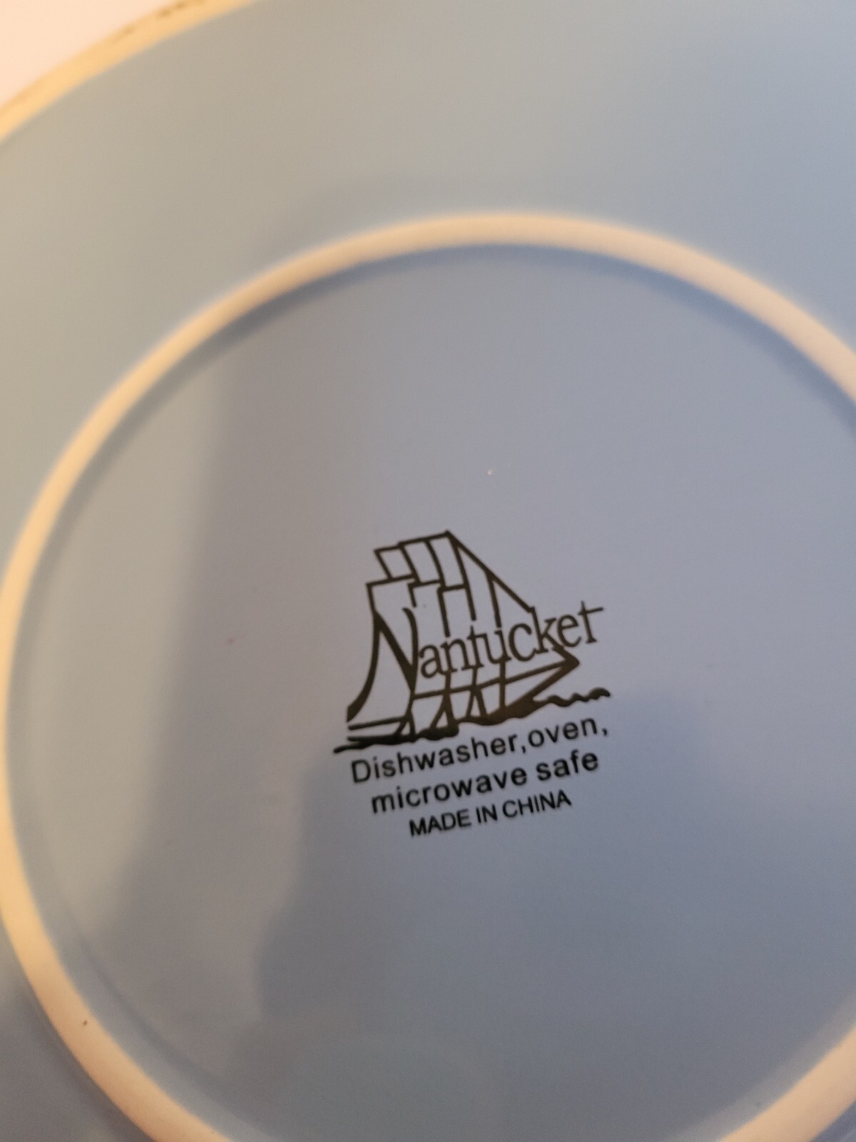 Gingerbread Men Pie Plate Light Blue Ceramic 10″ Nantucket