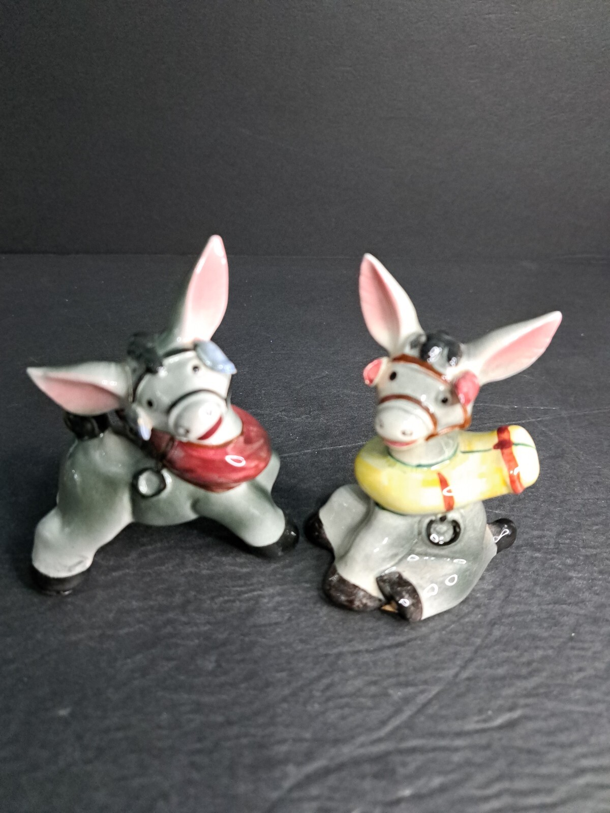 Vintage donkey salt and pepper shakers 3.75 in tall