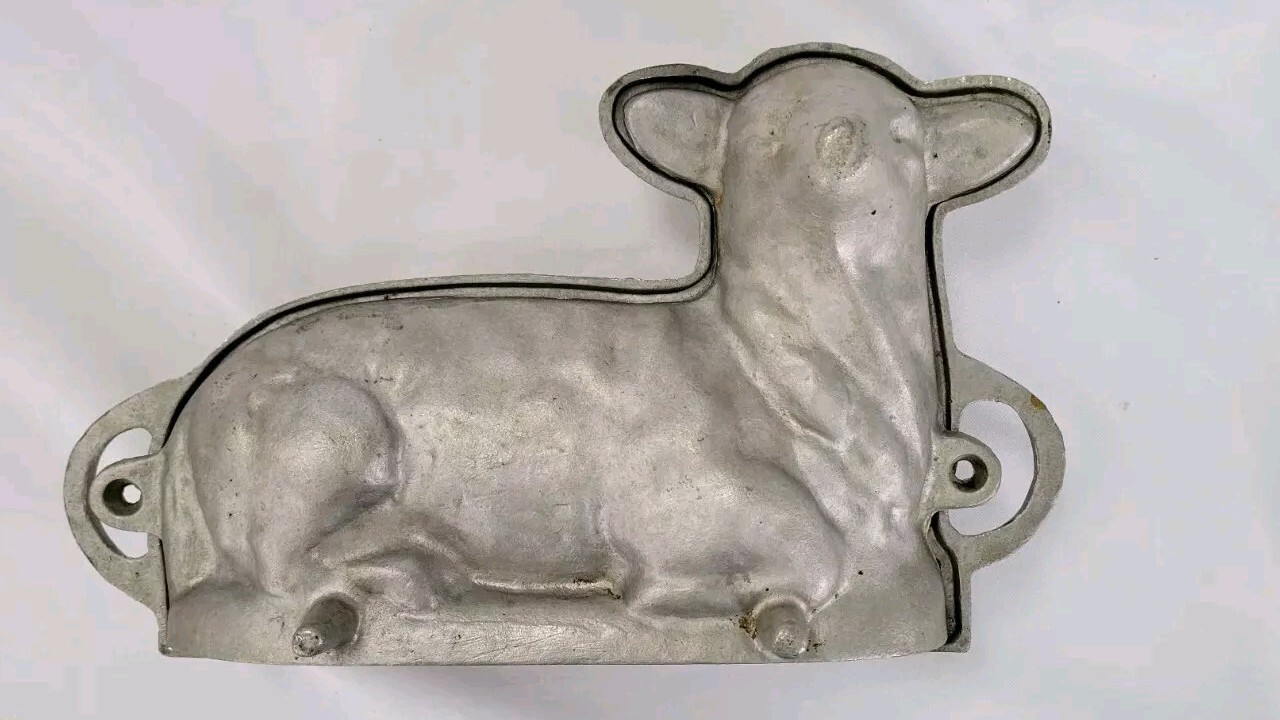 Vintage Cast Aluminum Lamb Cake Pudding Mold