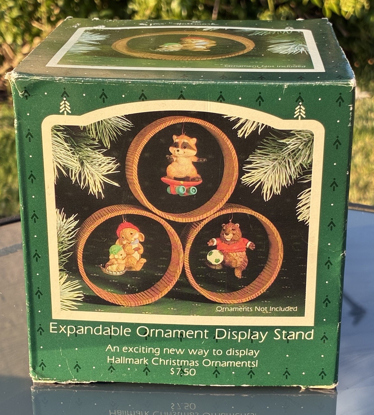 Vintage Hallmark Expandable Ornament Display Stand (3) Rings -Faux Wood/Gold Rim