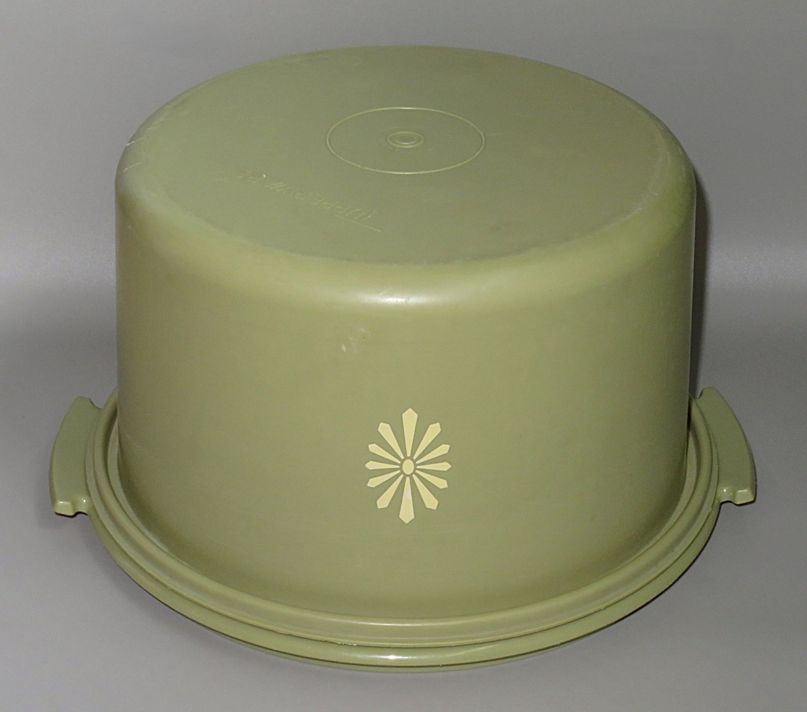 Vintage Tupperware Avocado Green Sunburst Cake Taker Carrier 683 684 No Handle