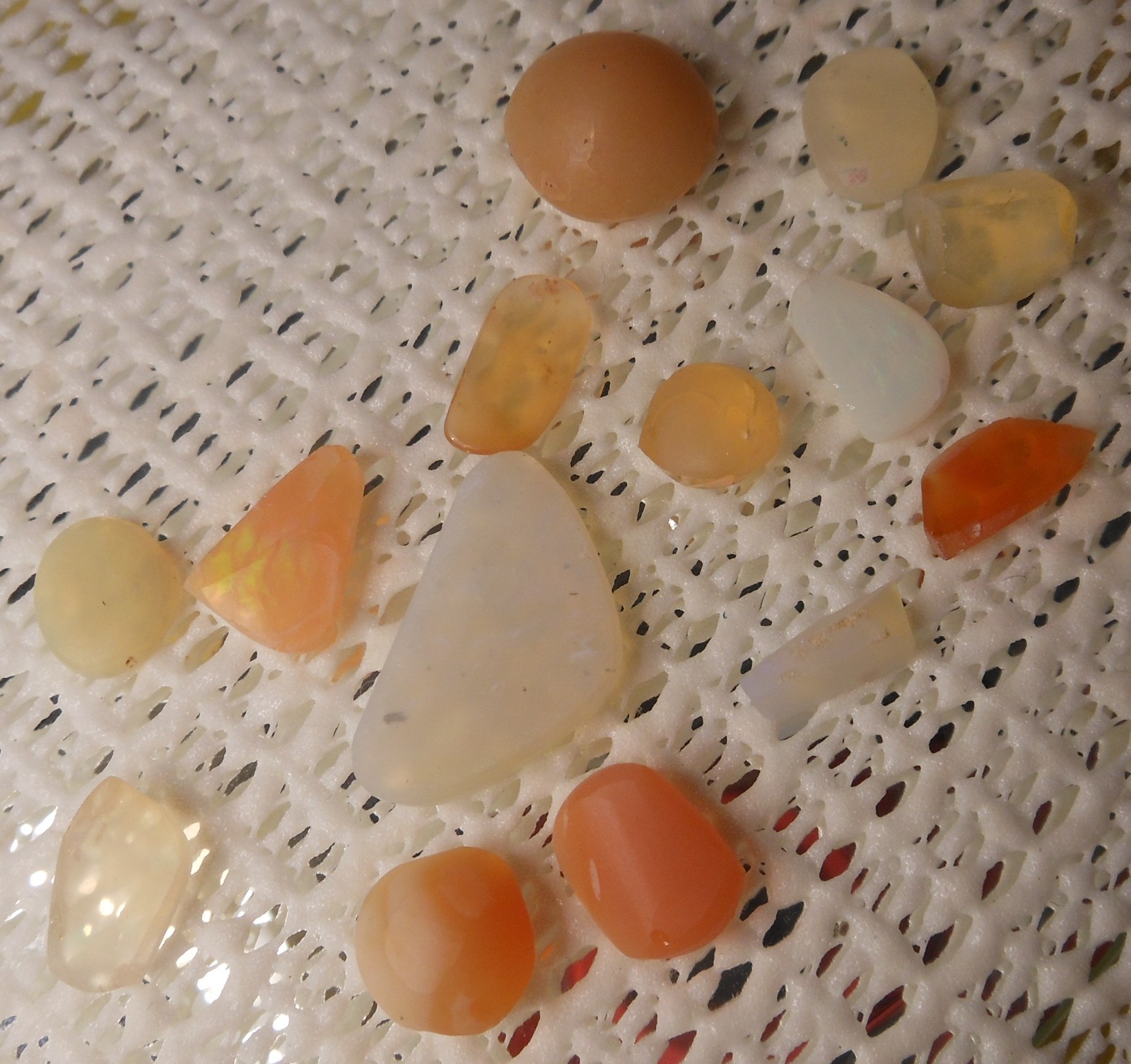 Mexican Fire Opal assortment of 14 pcs Variety Colors Sparks Earth-Mined 21.4TCW