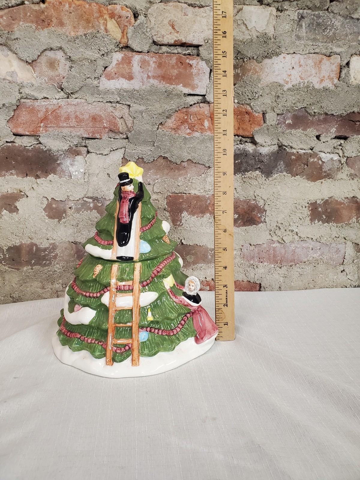 Ceramic Christmas Tree Cookie Jar Man Ladder Star Topper Holiday Decor