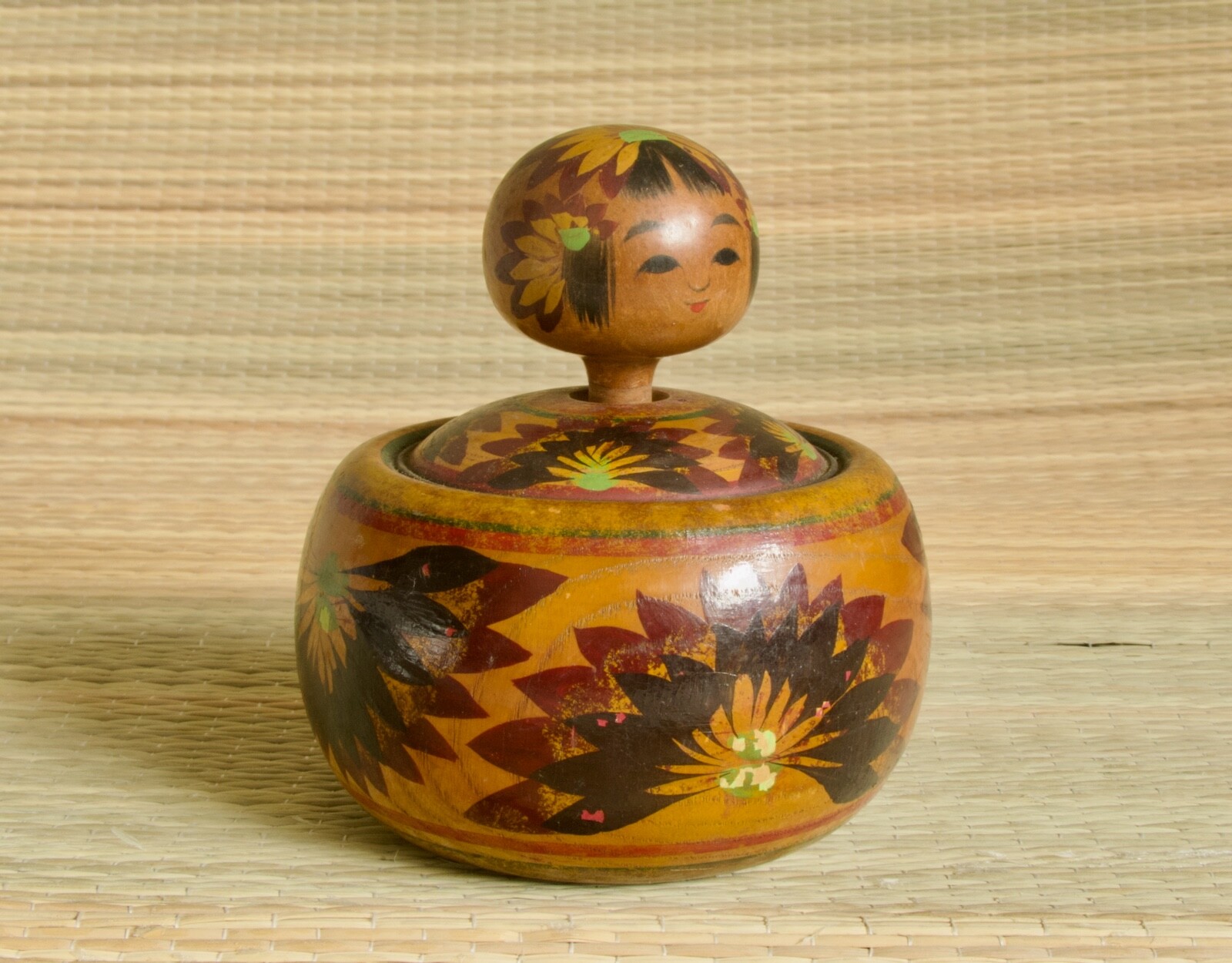 9.5cm(3.7″) Japanese Vint. Rare Ejiko Kokeshi Doll : signed Masakido (Hitokura)