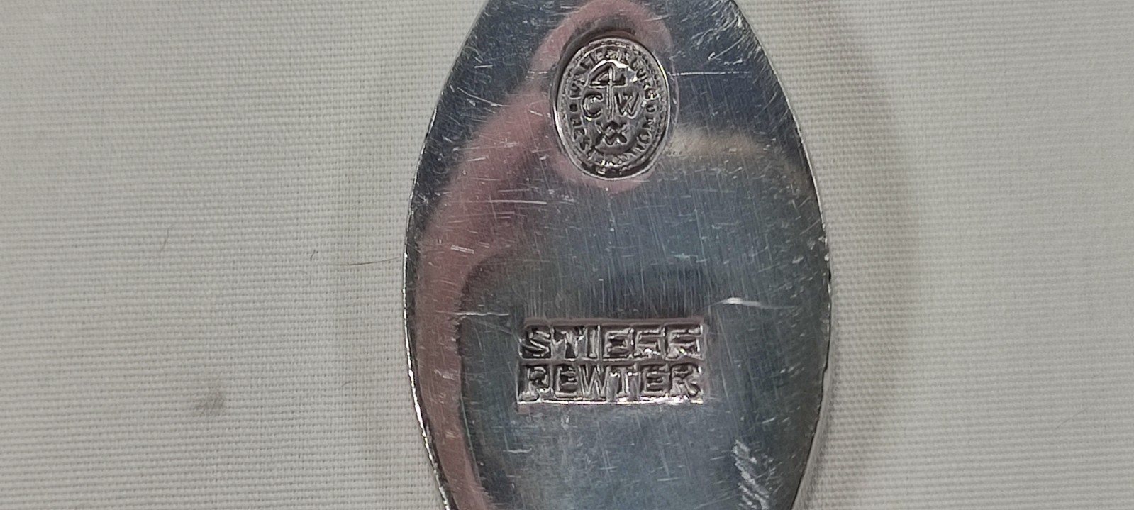 Vintage Colonial Williamsburg Stieff Pewter Tea Caddy Scope Spoon Scoop Pineappl